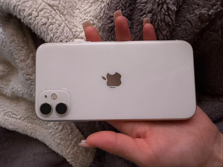 iPhone 11 с коробкой