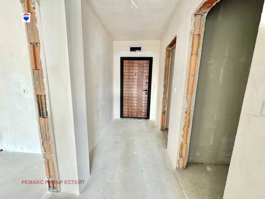 Продава се Двустаен апартамент в Русе, Широк център - 72 кв.м за 758 €/кв.м - Снимка #8