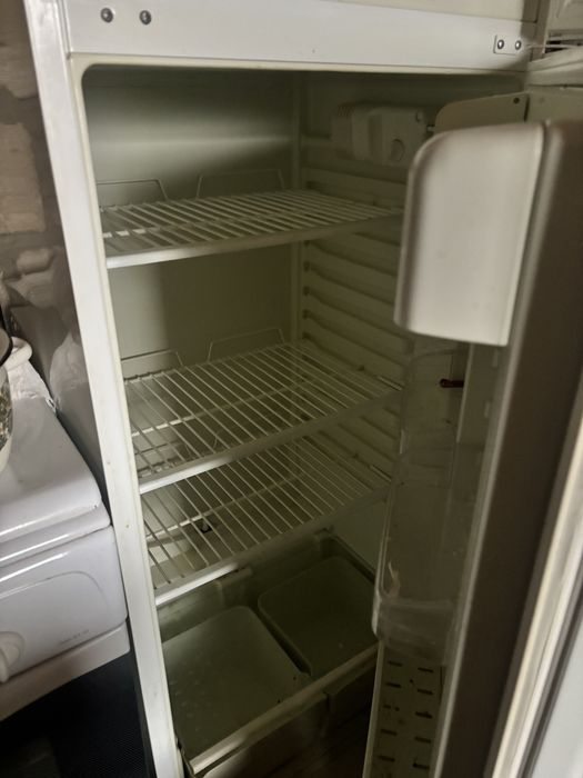 Продам холодильник