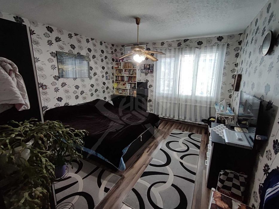 Продава се Къща в Варна, Аспарухово - 180 кв.м за 1000 €/кв.м - Снимка #2