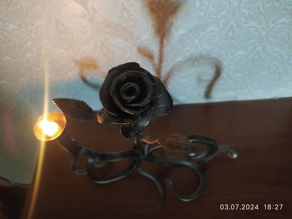 Подсвечник кованная РОЗА