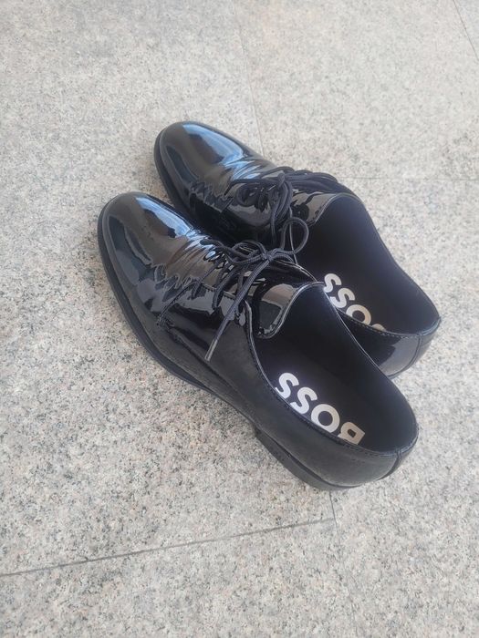 Vand pantofi Hugo boss. O singura purtare