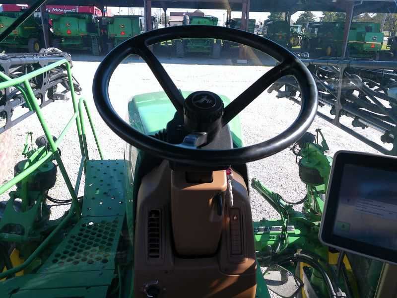 Опрыскиватель John Deere 4830