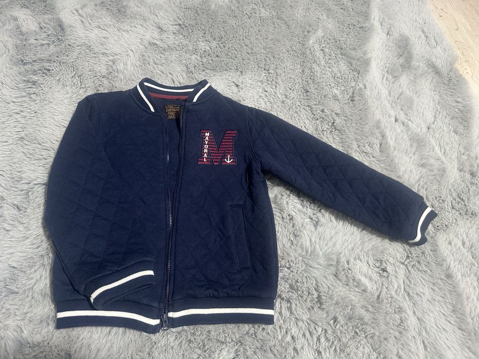 Bluza Mayoral, 6 ani, 116 cm, stare foarte buna