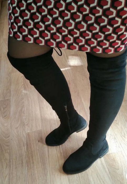 Обувь Ботфорты новые