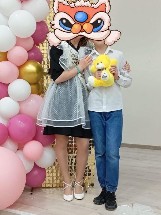 Продам фартук школьный