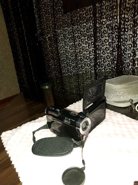 Видеокамера портативная на солнечной батареи