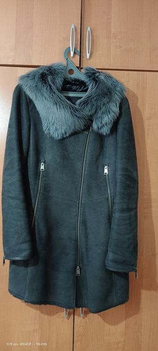 Продаю женскую натуральную дубленку 44 размер