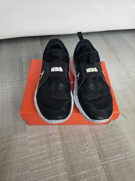 Nike flex runner 2 маратонки 35.5н