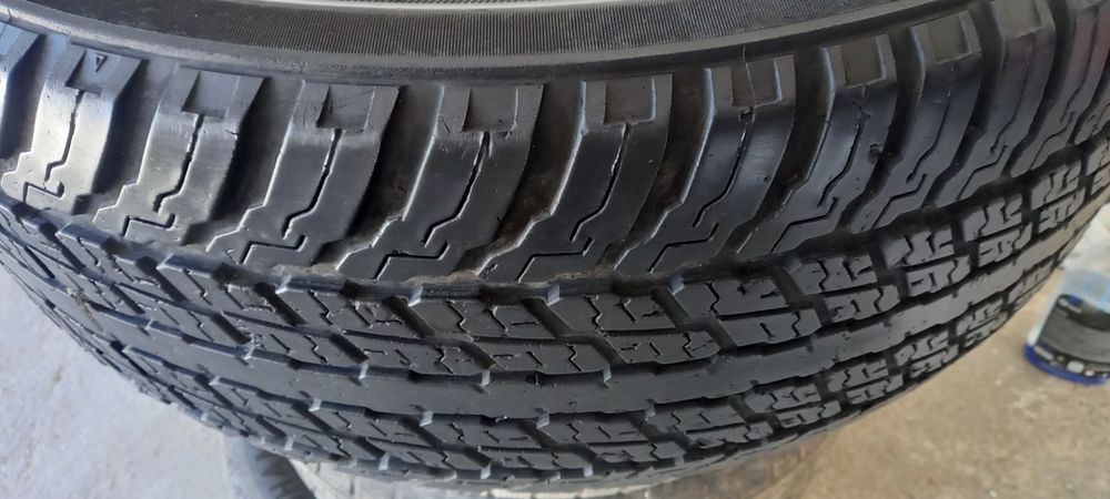 Шины почти новые 285/60/18