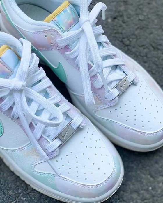 Nike Dunk Low "Paisley Print"