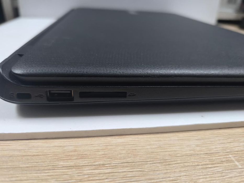 Laptop Acer, 4GB RAM, 1TB ROM, procesor AMD A8-6410 -P-