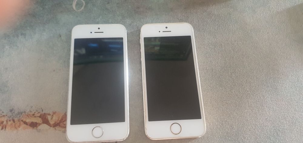 продаю 2 iphone 5s