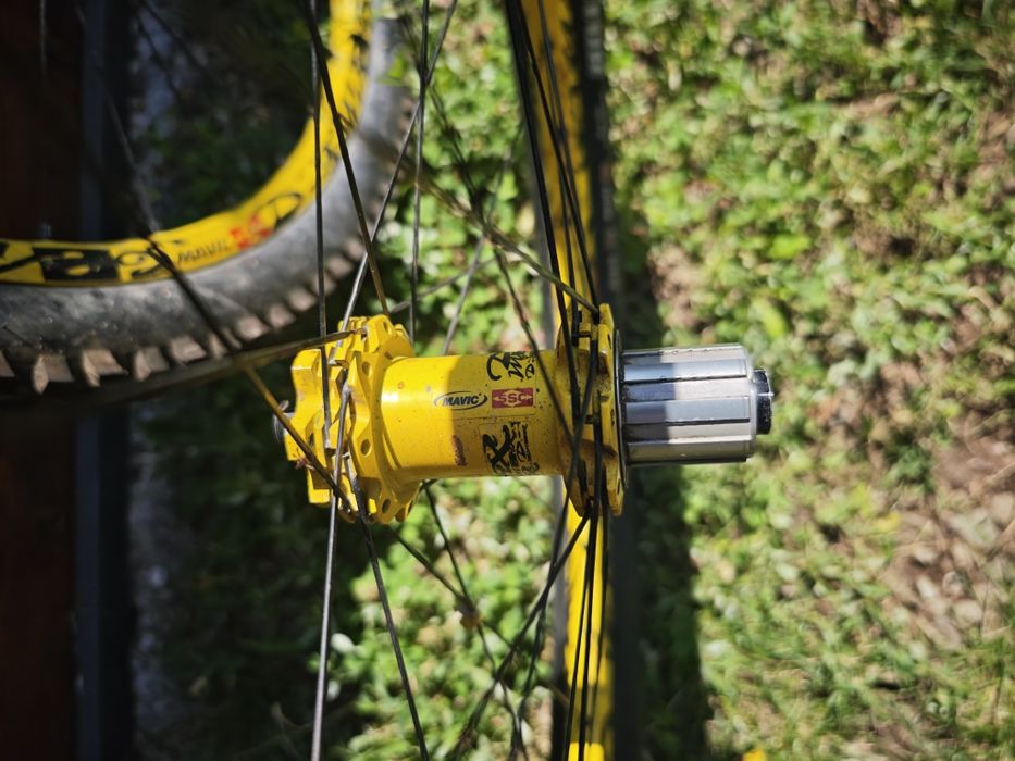 Roti mavic deemax ultimate 27.5 si roata spate giant 27.5
