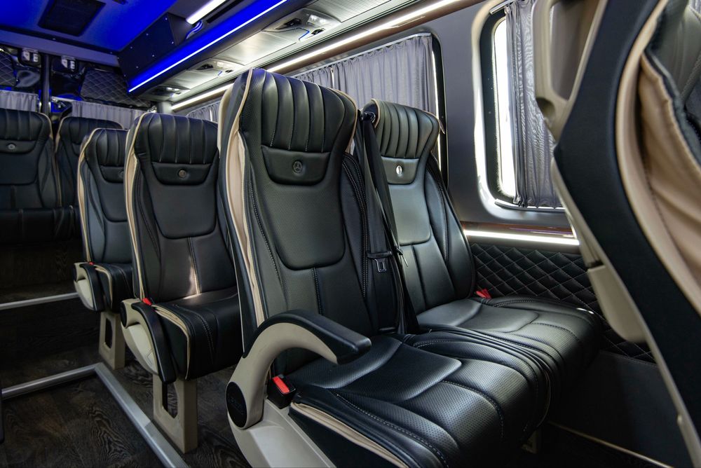 Mercedes Benz Spriter на 18 человек Перевозка пассажиров