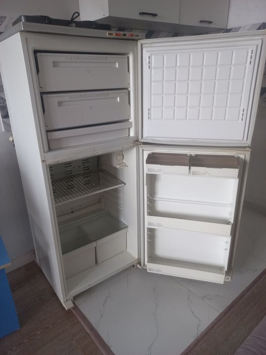 Холодильник "Хлодон".