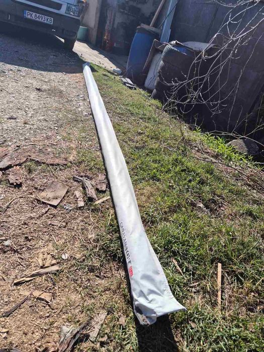 Продавам тента в джоб Fiamma с размер 410/250 см.