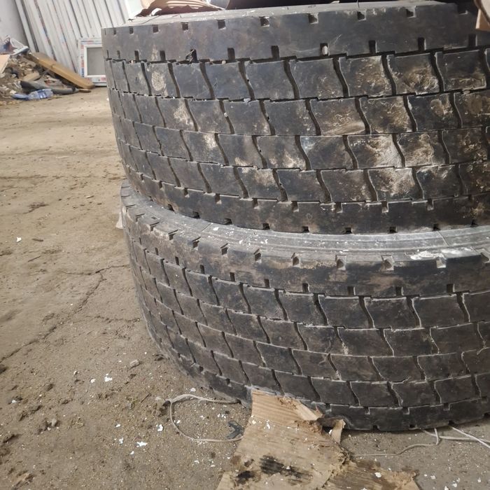 Б/у  шины на грузовик