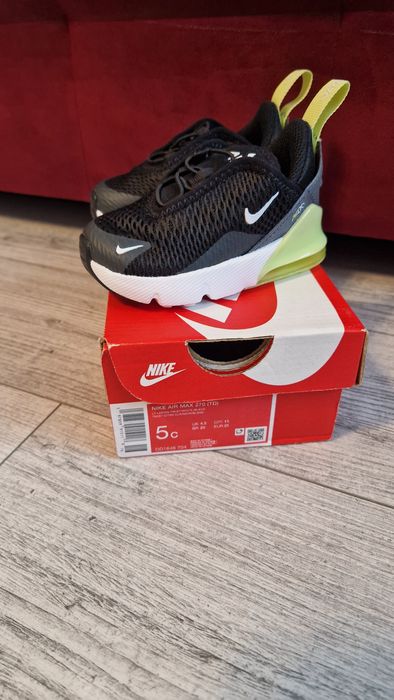 Adidași baietel. Nike / Adidas