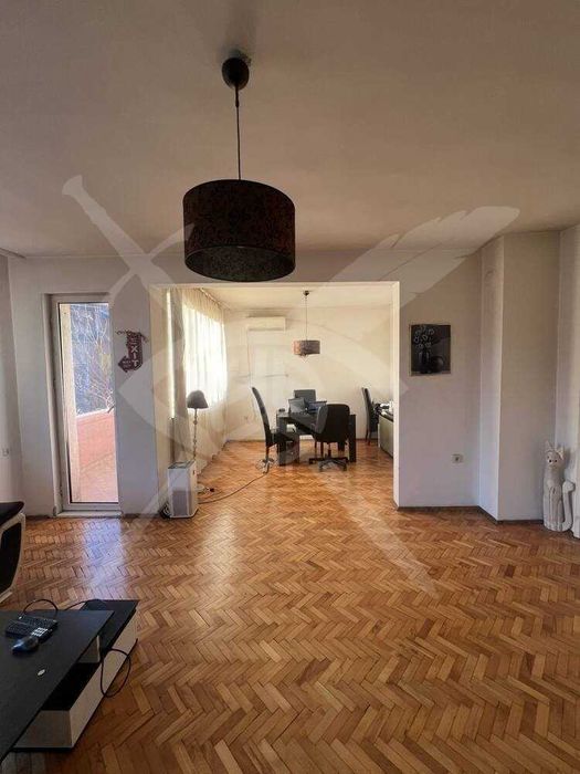 Дава се под наем Многостаен апартамент в Пловдив, Младежки Хълм - 118 кв.м за 548.25 € - Снимка #2