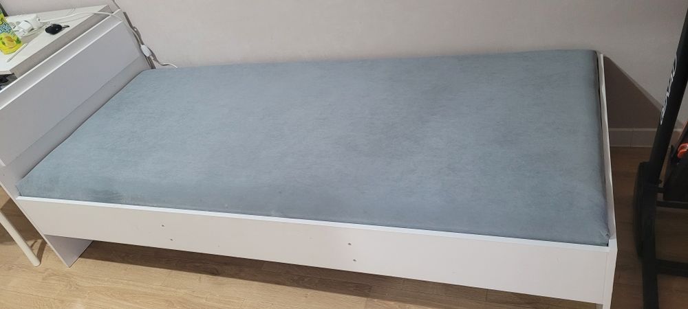 Кровать односпальная