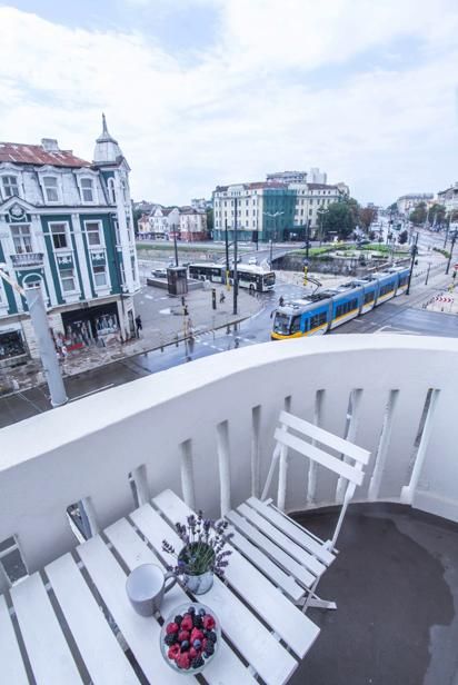 Дава се под наем Тристаен апартамент в София, Център - 90 кв.м за 1250 € - Снимка #4