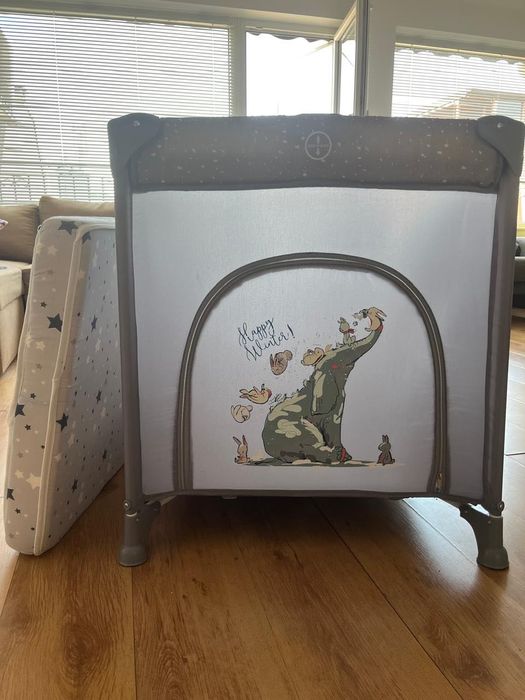 Переносима бебешка кошара