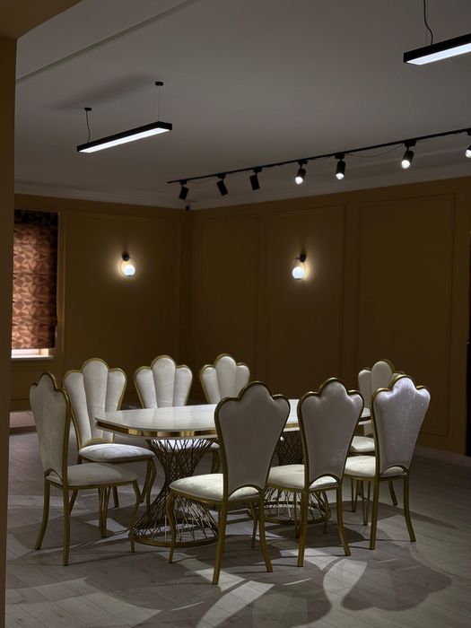 Элитный обеденный стол с комплектом стульев!!!