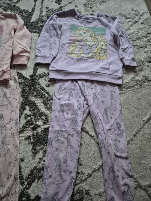 Seturi fetite rapunzel si belle . George 110 4-5ani