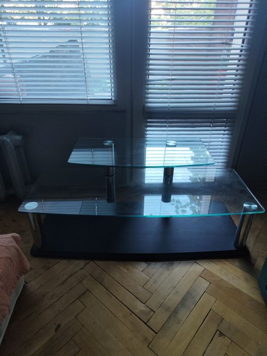 Стъклена маса на 2 нива