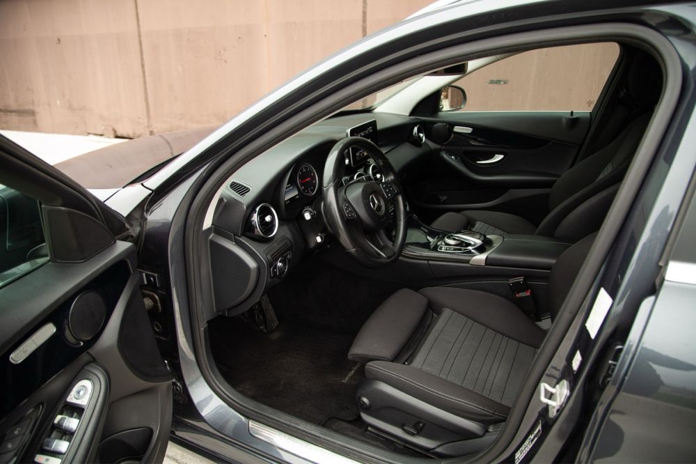 Mercedes Benz C220d Bluetec / 170CP / Far / Navi