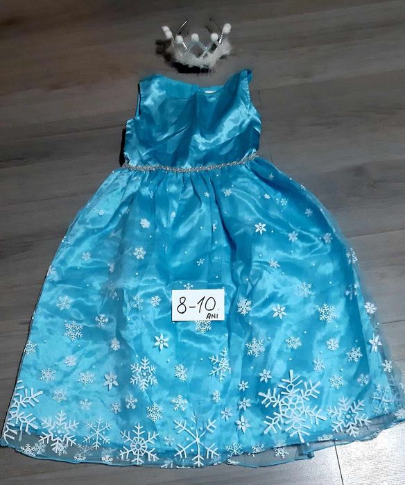 Rochie de serbare FULG DE NEA - marime 5 si 8 ani