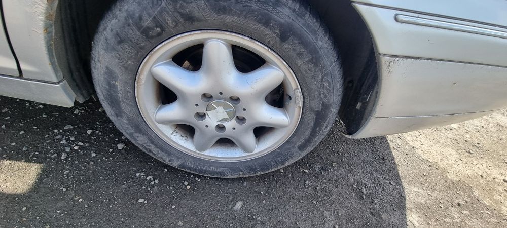 Mercedes-benz w 203 2.4i