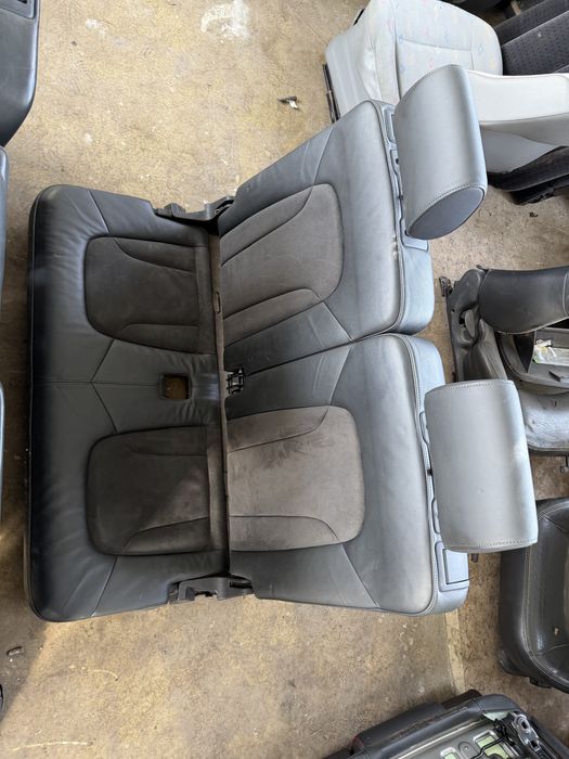 Audi Q7 S-line Alcantara Ауди Кю7 Алкантара салон 7 местен!