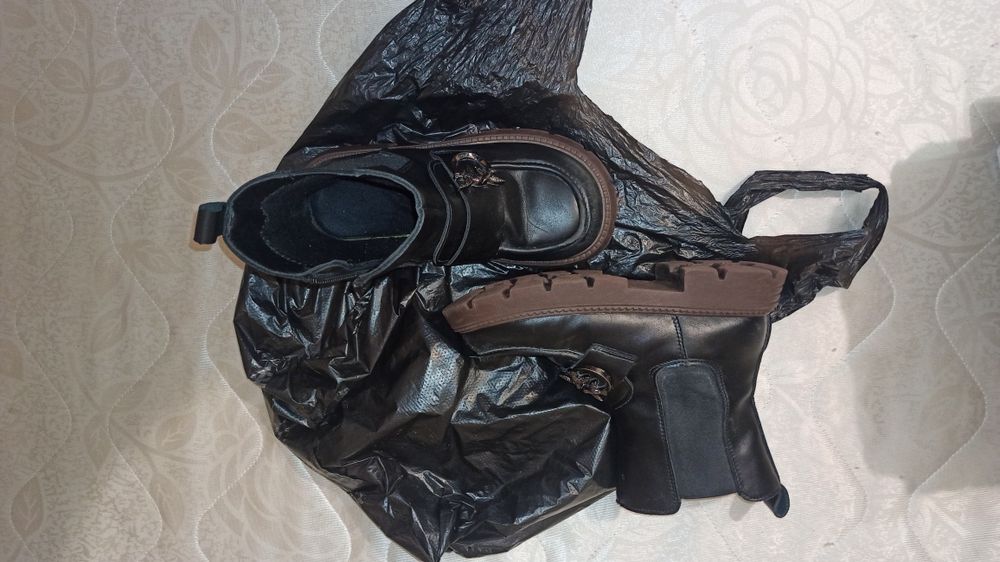 Отдам бесплатно вещи на девочку