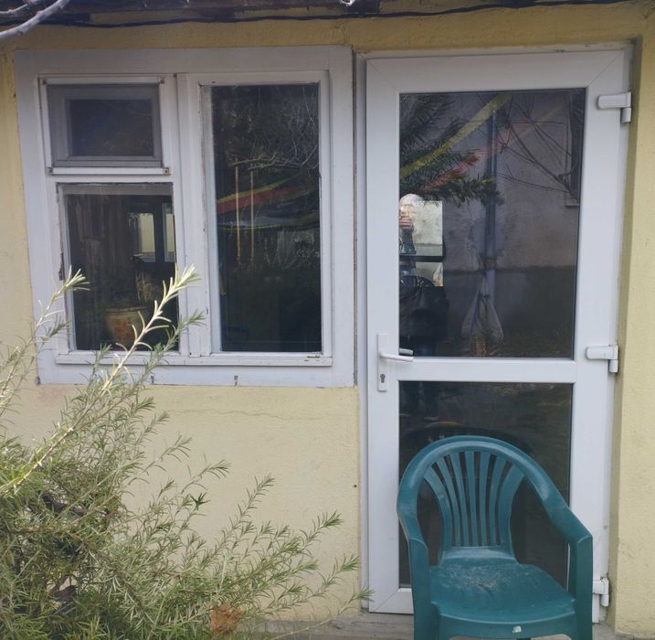 Врати и прозорци