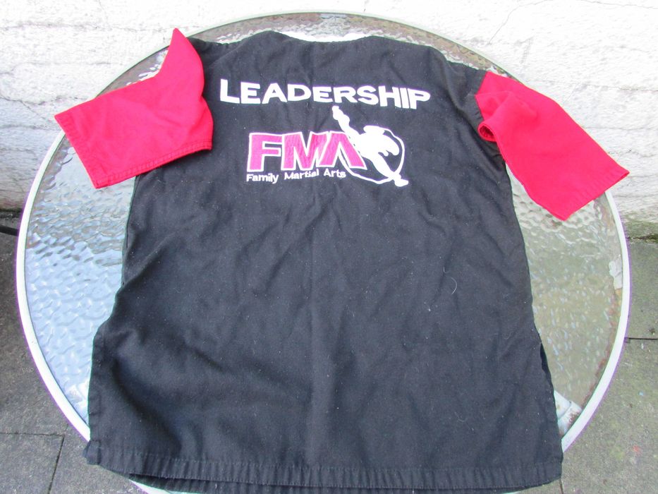 Екипировка за карате - кик бокс Pro Champ - FMA