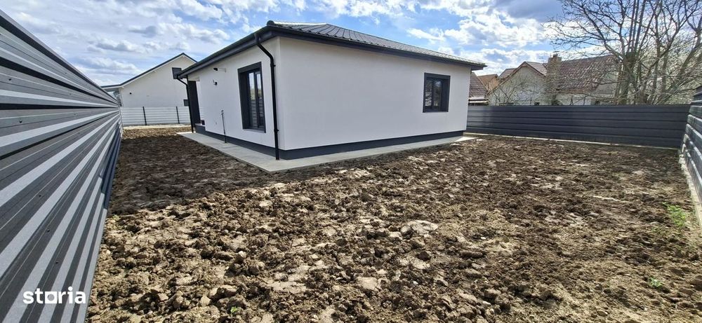 Casă nouă - 3 camere 93 mp / teren 410 mp / apa,canalizare,gaz,curent