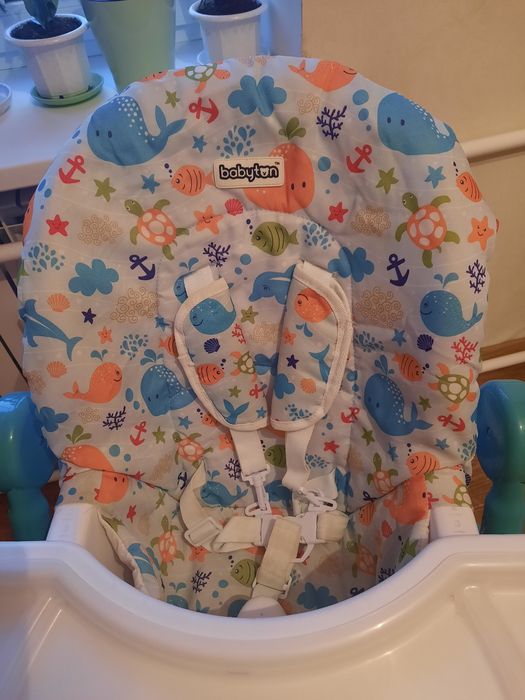 Продам детский стул для кормления.