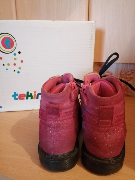 Продам демисезонные ботинки