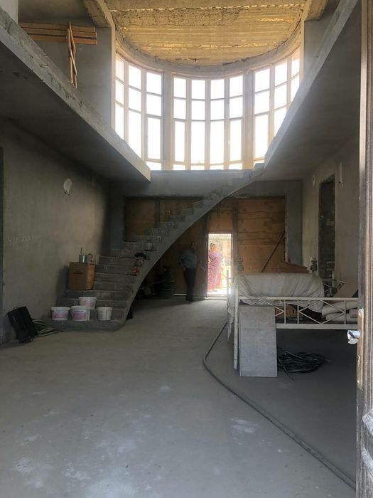 Продаётся 2 х этажный дом