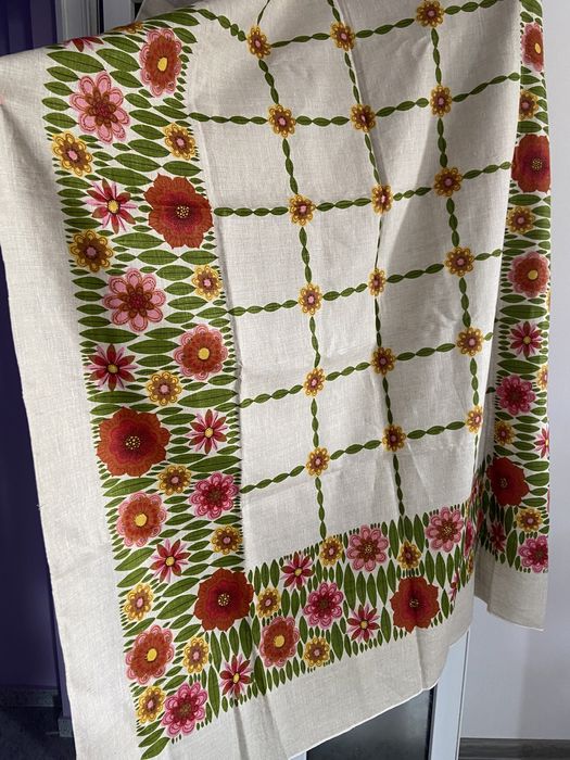 нова покривка от лен на цветя 130х 185 см