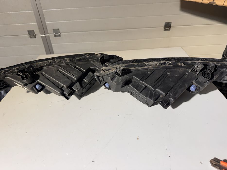 Proiector ceata Led stanga Skoda Superb 3