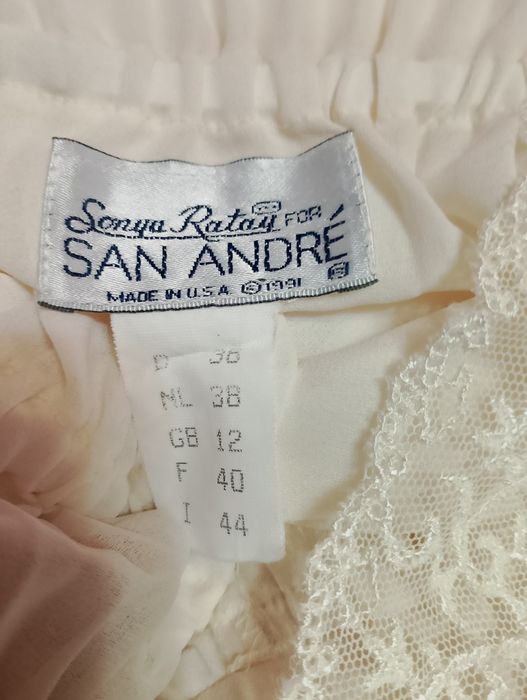 Блузки 5 лв броя