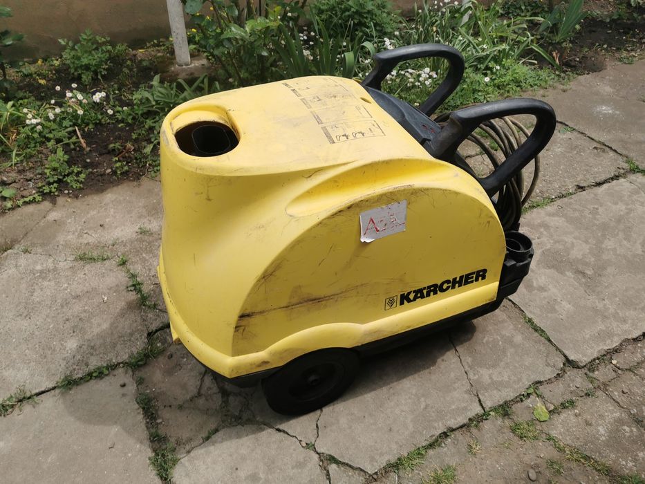 Pompa presiune cu apa calda Karcher HDS 001C
