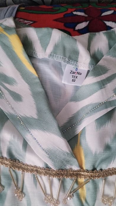 Atlas nusxa tushirilgan uzbekskiy kuylak material sifatli va yumshoq.