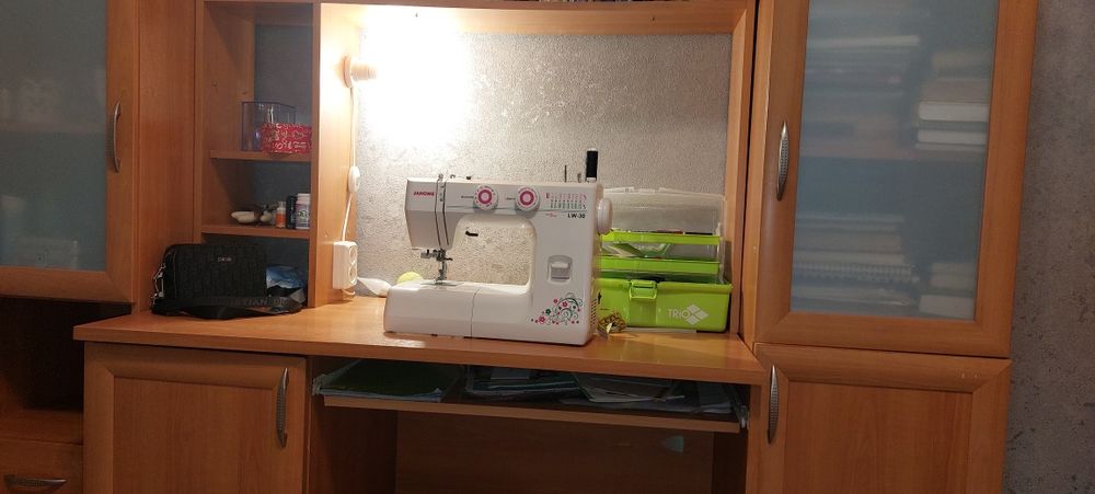 Стенка подростковая в отличном состоянии