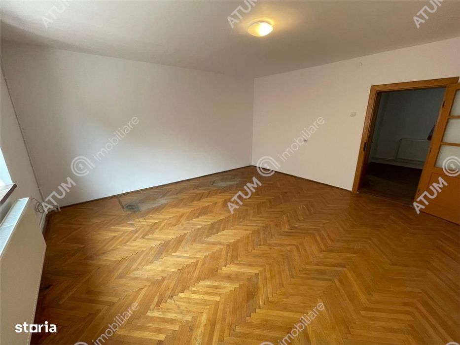 Casa 5 camere 483 mp teren in zona Trei Stejari din Sibiu