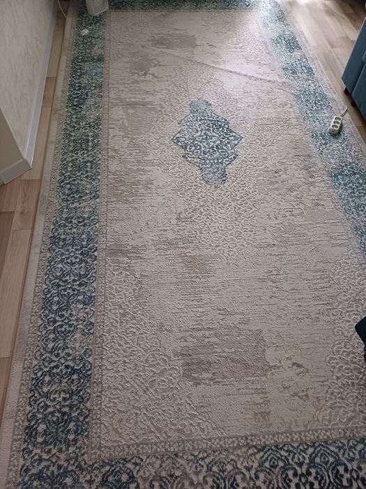 Продам шёлковый ковёр