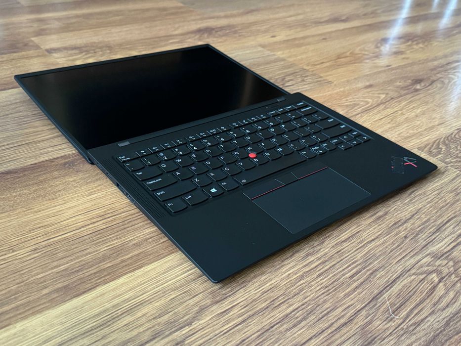 14' Full HD+ Core i7-1165G7 Lenovo ThinkPad X1 Carbon Gen 9 16GB LPDDR4X/512GB NVMe/Win 11/Бат 8ч